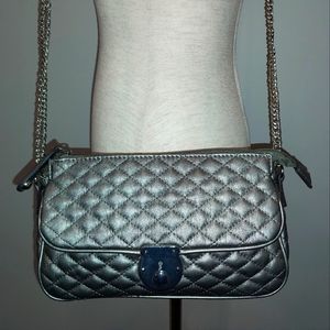 Black Rivet silver/gray small Quilted Zip Top Crossbody